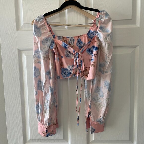 CBR | Floral Print Drawstring Lace Up Crop Top - Picture 6 of 6